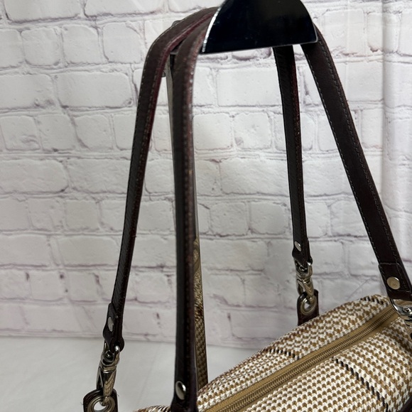 Lauren Ralph Lauren Houndstooth Barrel Baguette Shoulder Bag Purse 13.x5x3in - Picture 13 of 16